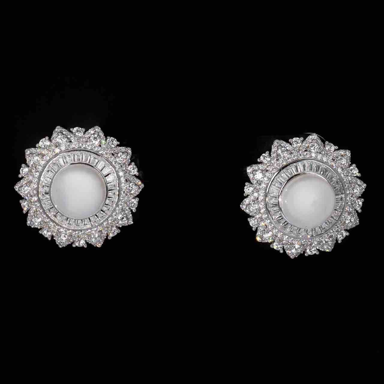 Yamama Flower Design Fresh Real Pearl Necklace and Clip Earrings Set in 925 Silver With High Quality Simulated Diamonds - OMNIASTORES KSA
