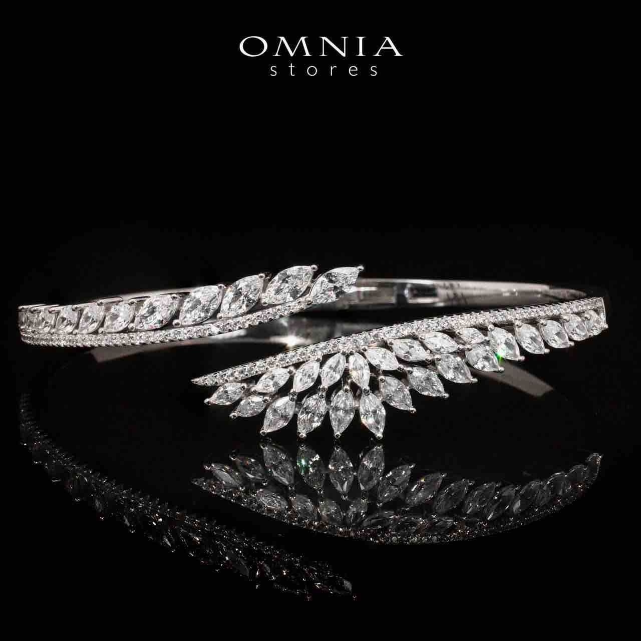 Claire White Bridal Full Set in 925 Silver High Quality Simulated Diamonds - OMNIASTORES KSA