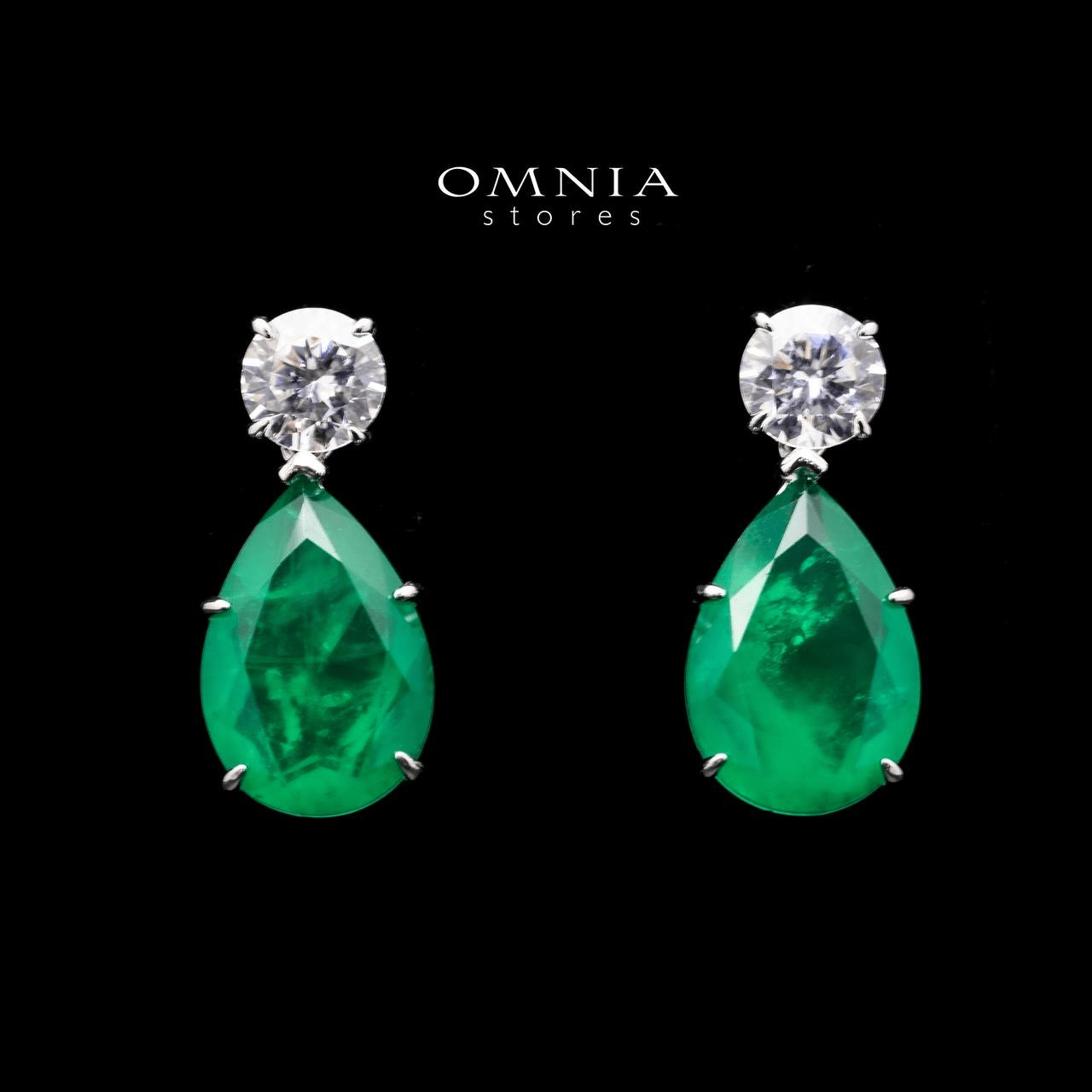 Omnia Byna Green Earrings in 92.5 Silver High Quality Simulated diamonds - OMNIASTORES UAE