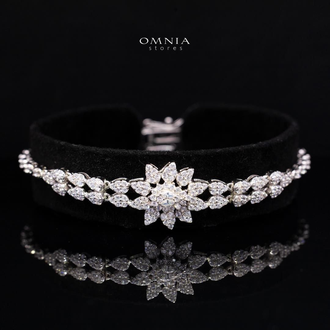 Omnia Nuha White Bridal Full Set in 925 Silver High Quality Simulated Diamonds - OMNIASTORES KSA