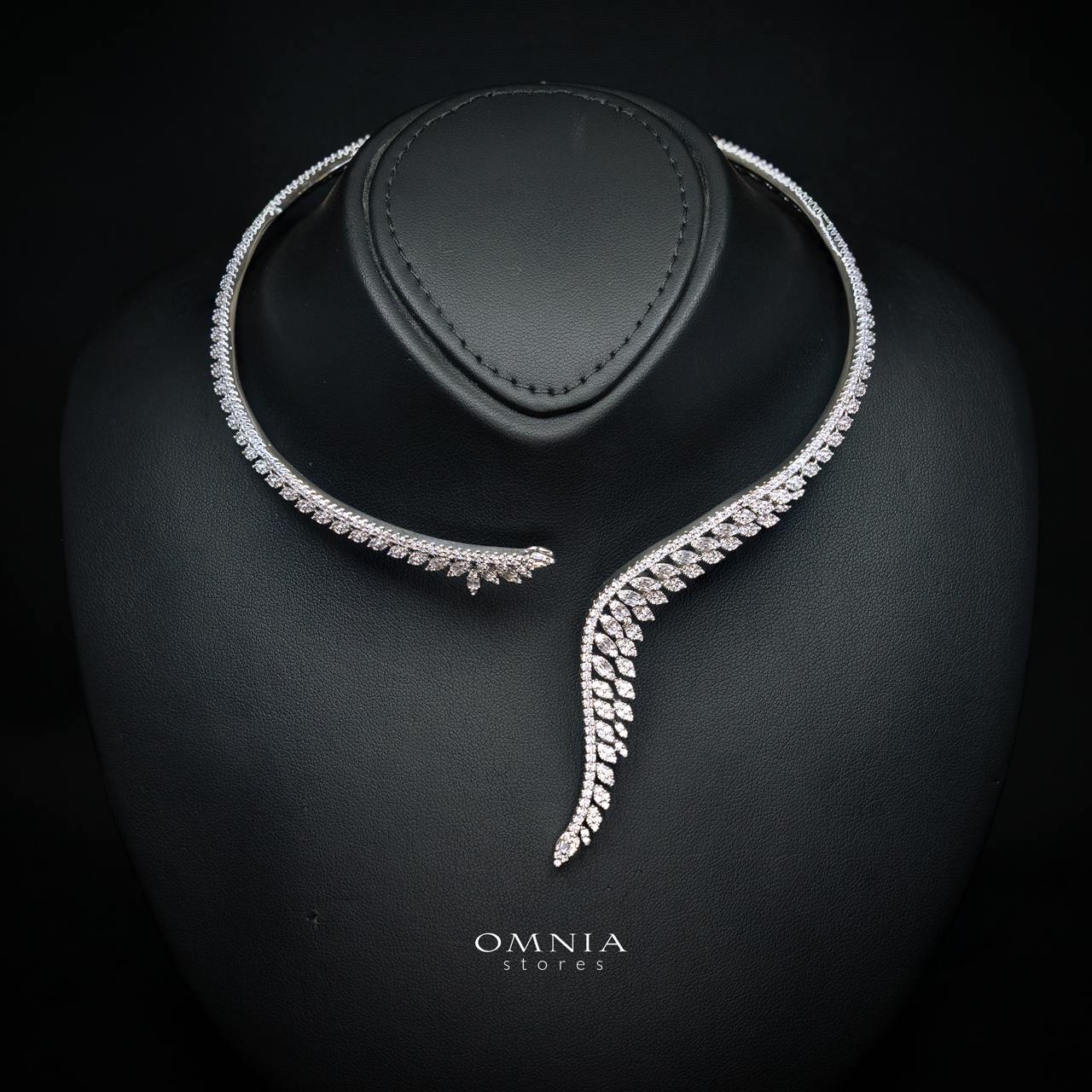 Amberly Luxury White Feather Leaf Design Bridal Full Set with High-Quality Premium Zircon Stones, Rhodium-Plated Finish - OMNIASTORES KSA