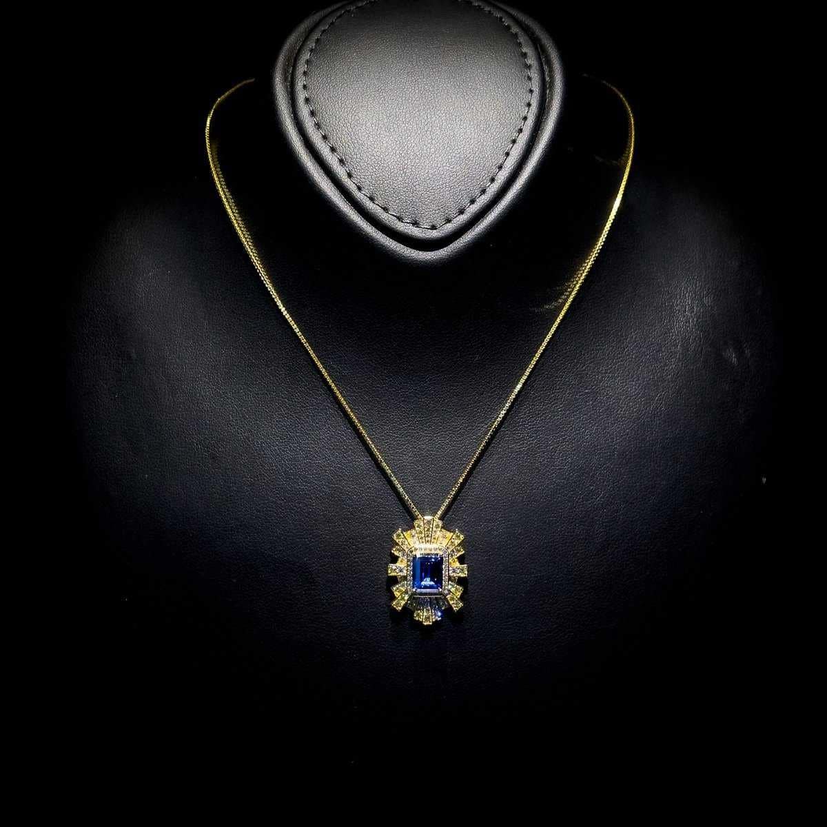 Omnia Blue Radiance Necklace in 92.5 Silver with High Quality Simulated Diamonds - OMNIASTORES UAE
