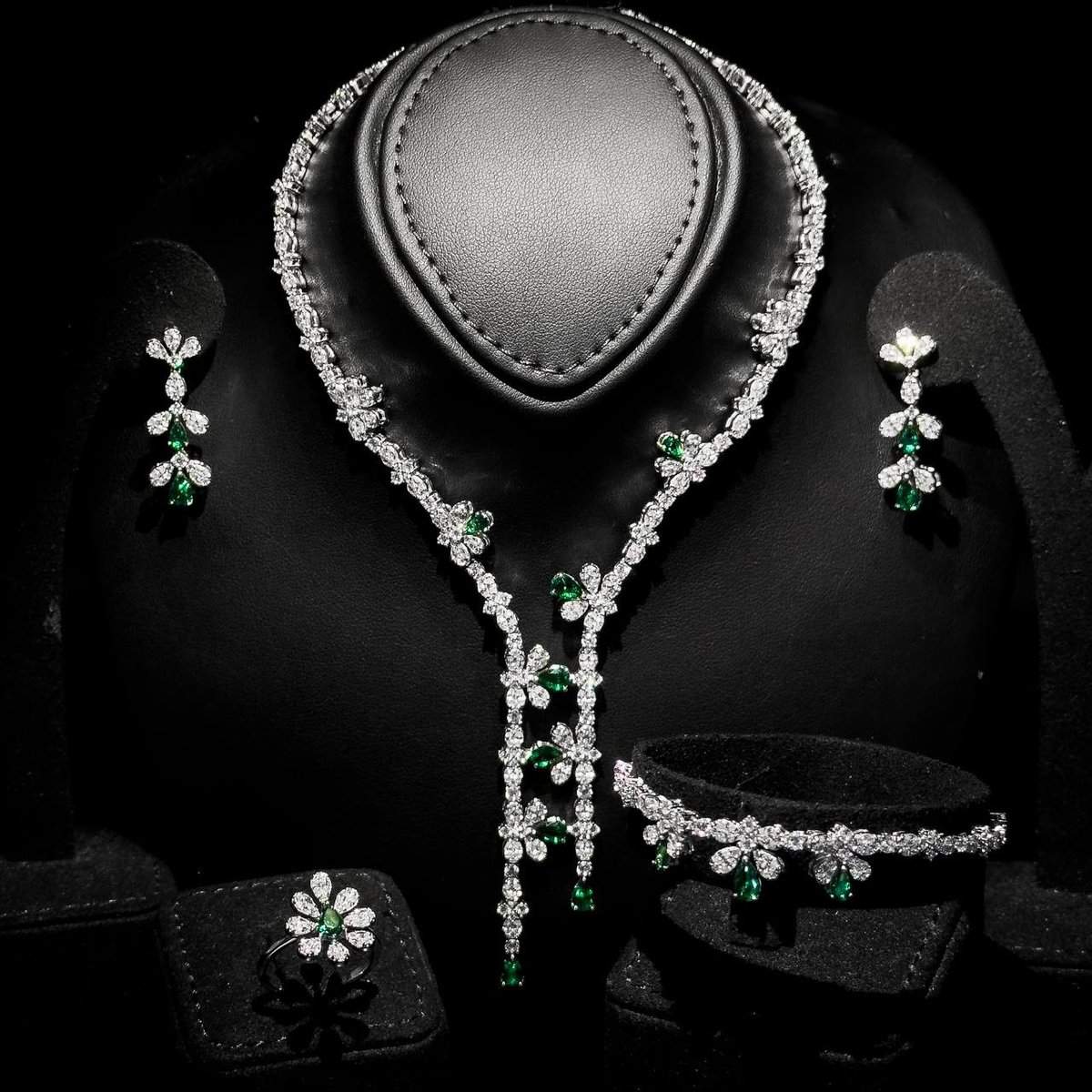 Omnia Lubna Green Silver Full Set - OMNIASTORES UAE