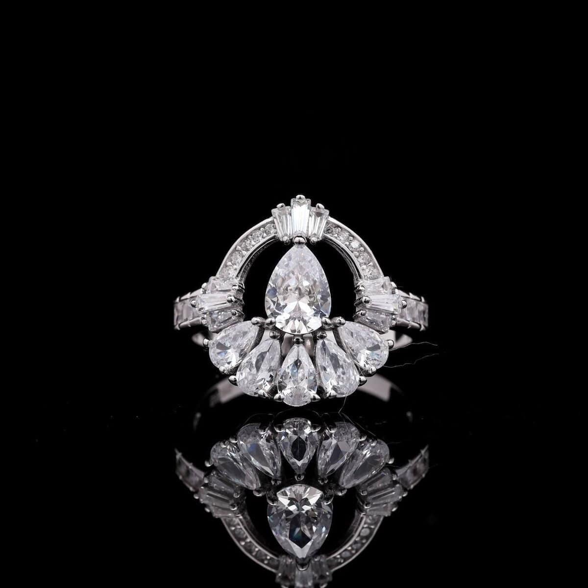 Omnia Maram Bridal Full Set in 92.5 Silver with High-Quality Simulated Diamonds - OMNIASTORES UAE