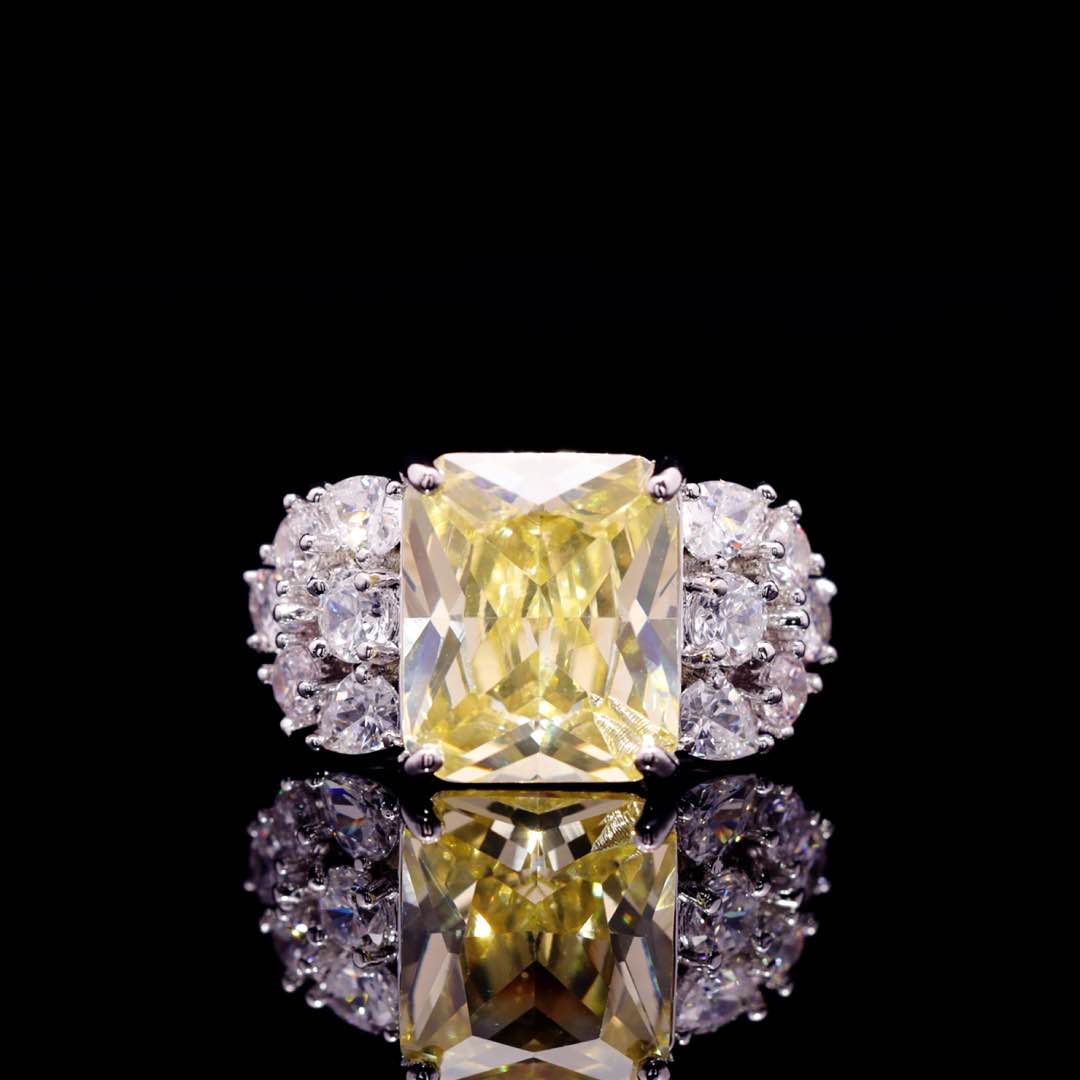 Omnia Charlotte Yellow Luxry Bridal Full Set with Emerald and Pear-Cut High Quality Simulated Diamonds Premium Rhodium Plated - OMNIASTORES KSA