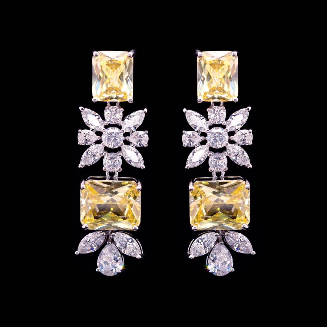 Omnia Charlotte Yellow Luxry Bridal Full Set with Emerald and Pear-Cut High Quality Simulated Diamonds Premium Rhodium Plated - OMNIASTORES KSA