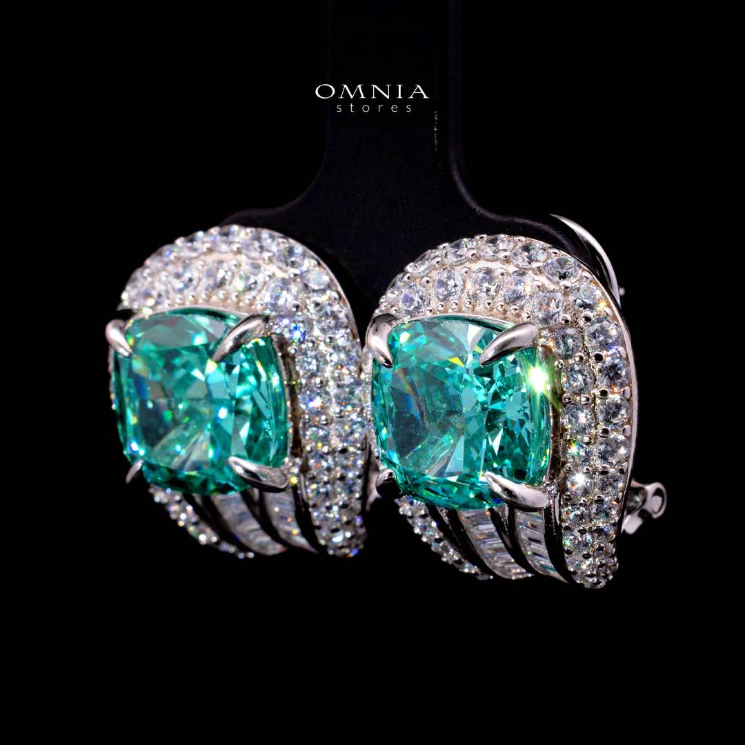 أقراط Omnia Katy Green المطعمة بالألماس الصناعي عالي الجودة من الفضة عيار 925