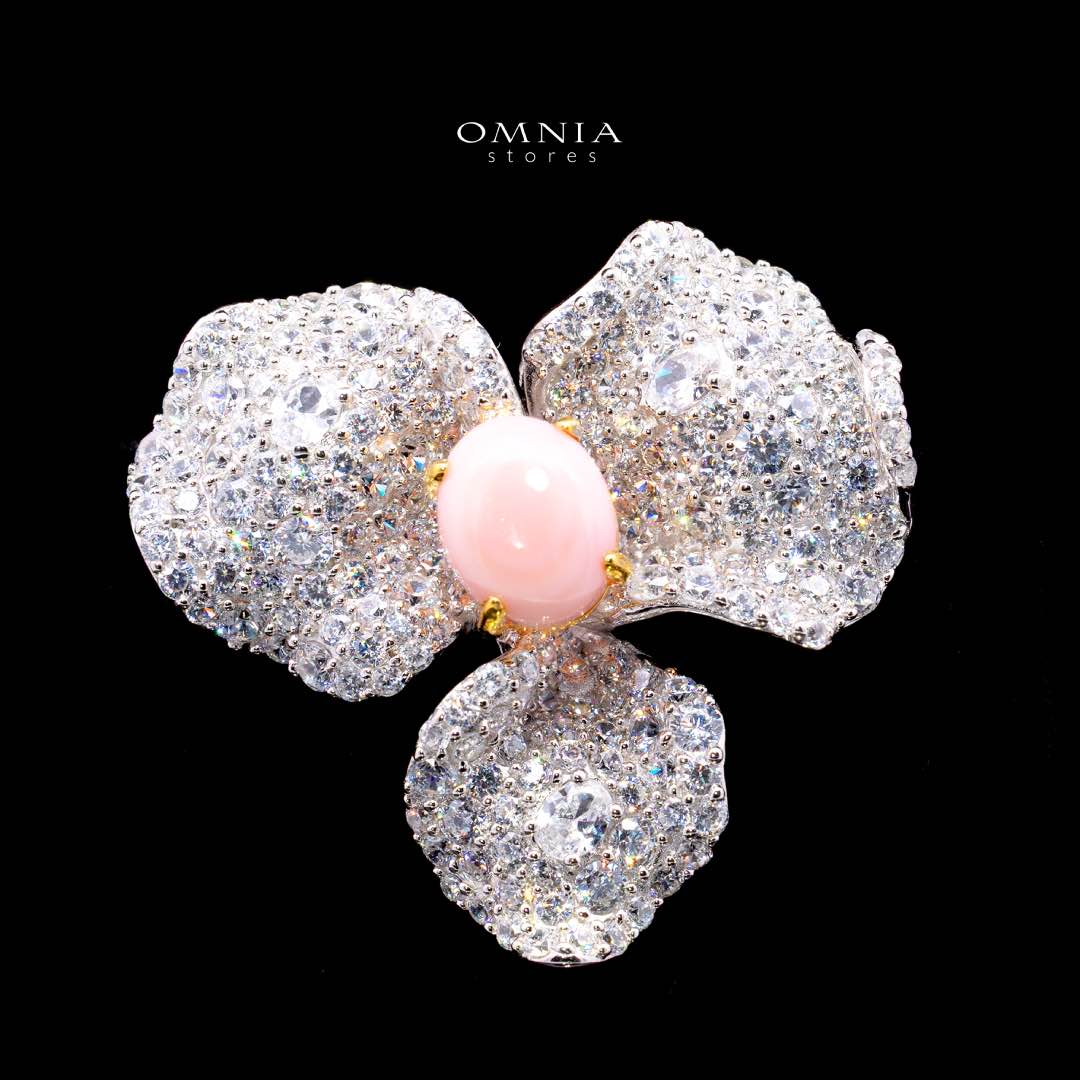 Omnia Adhara Brooch in 92.5 Silver with High Quality Simulated Diamonds - OMNIASTORES KSA