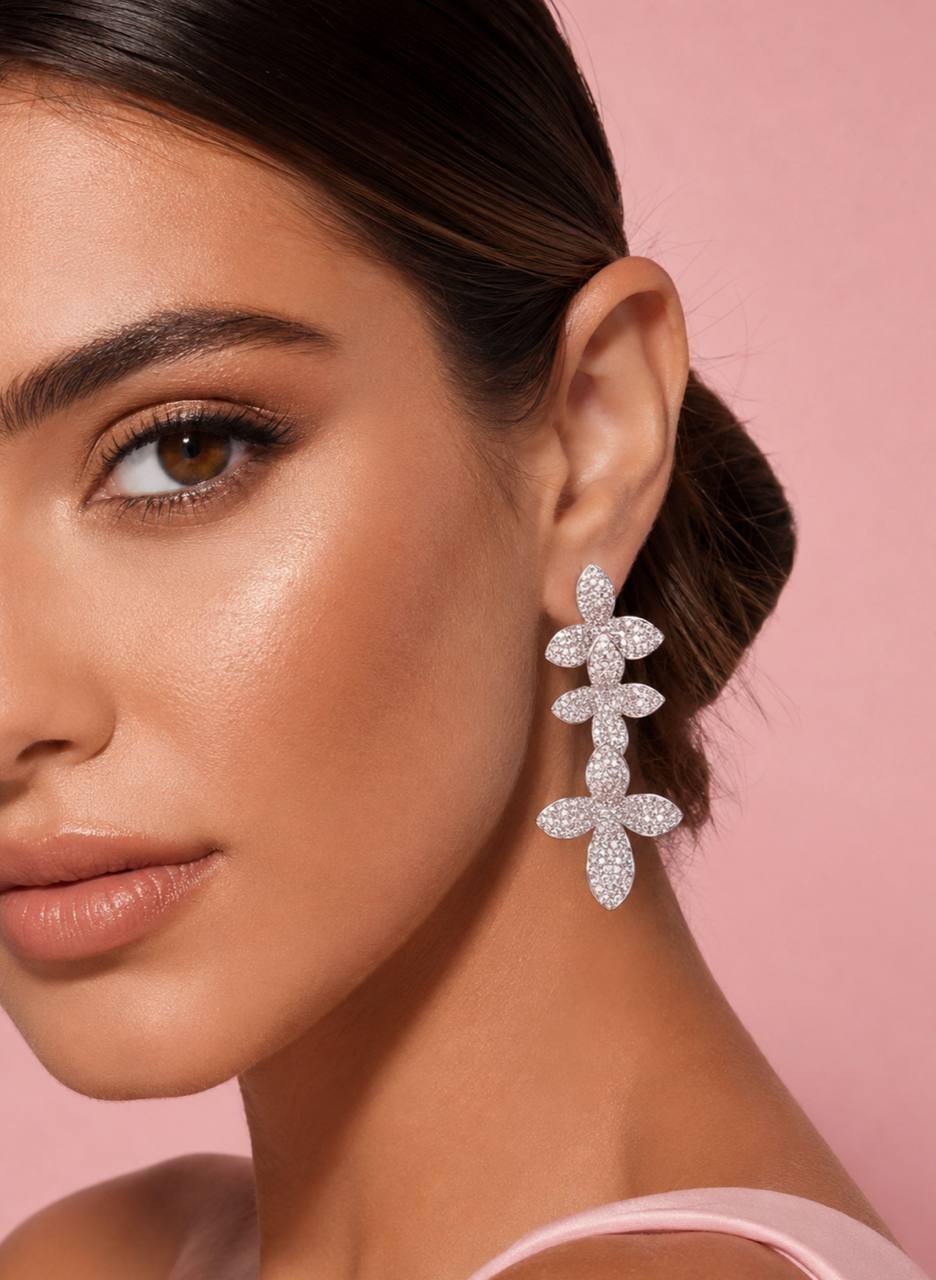 Omnia Dayana Leaf Drop Earrings With High Quality Simulated Diamonds in 925 Silver - OMNIASTORES KSA