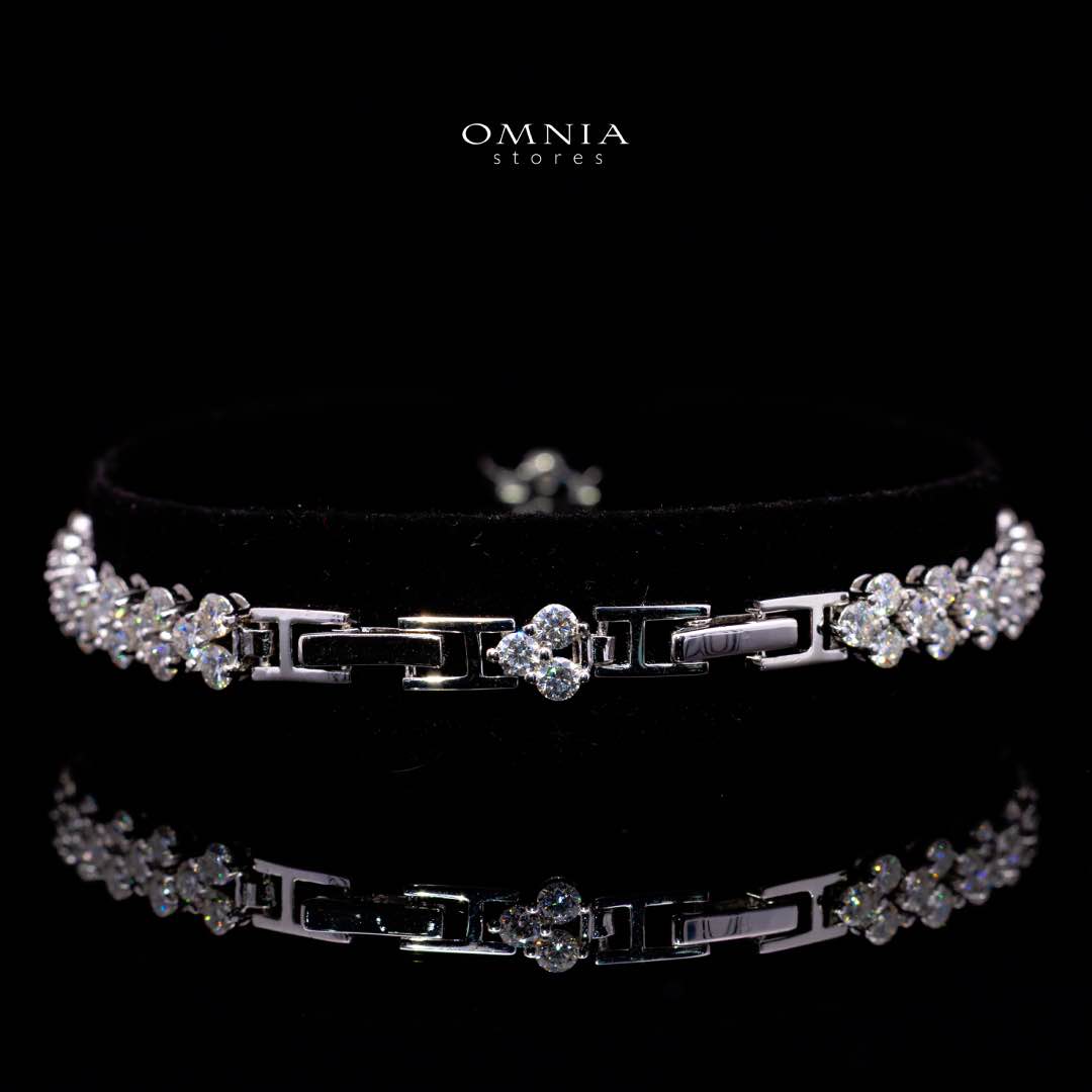 Omnia Nasiya White Silver Bracelet in 925 Silver with High-Quality Moissanite Stones - OMNIASTORES KSA