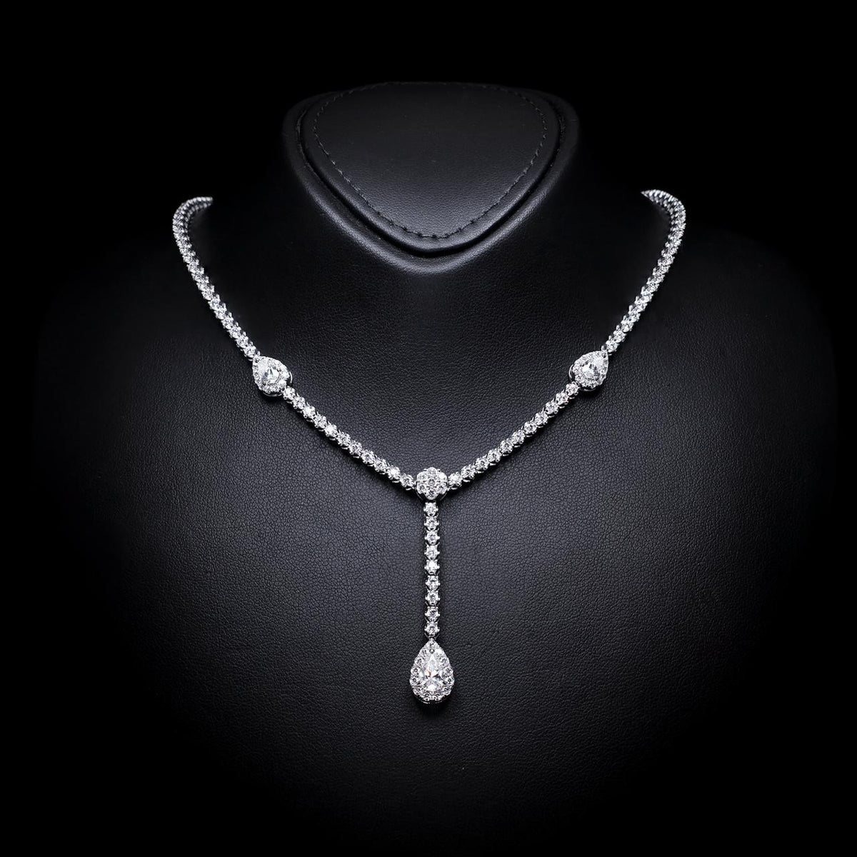 Habiba Necklace with Certificate | Simulated Diamonds in 925 Sterling Silver