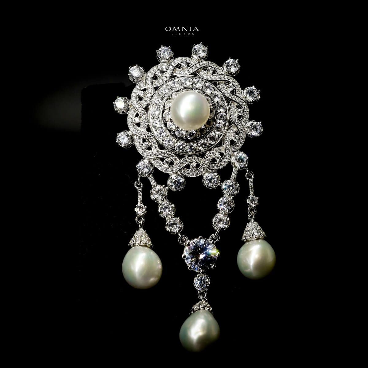 Omnia Willow Fresh Real Water Pearl brooch in 92.5 Silver In High Quality Simulated diamonds - OMNIASTORES UAE