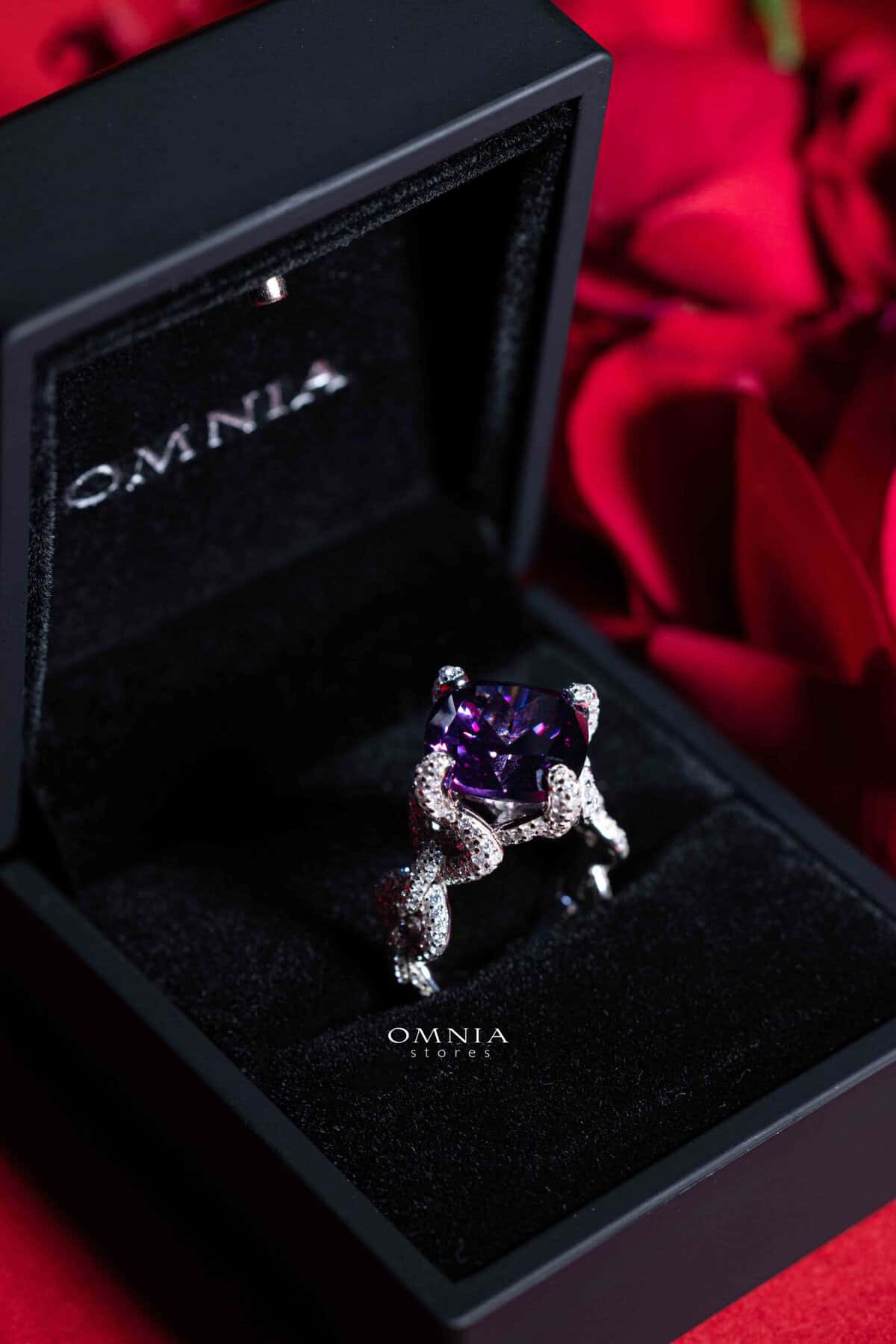 Omnia Farhana Ring 92.5 Silver High Quality Simulated diamonds - OMNIASTORES UAE