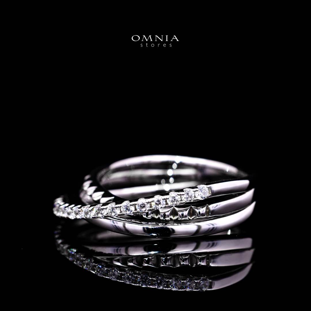 Omnia Suhair Twisted Silver Ring In 925 Silver High Quality Certified Lab Crafted Stones - OMNIASTORES KSA