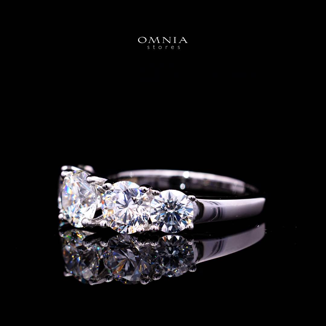 Parisa White Ring In 925 Silver High Quality Certified Lab Crafted Stones - OMNIASTORES KSA