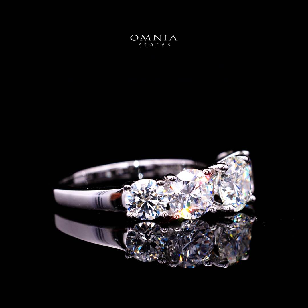 Parisa White Ring In 925 Silver High Quality Certified Lab Crafted Stones - OMNIASTORES KSA