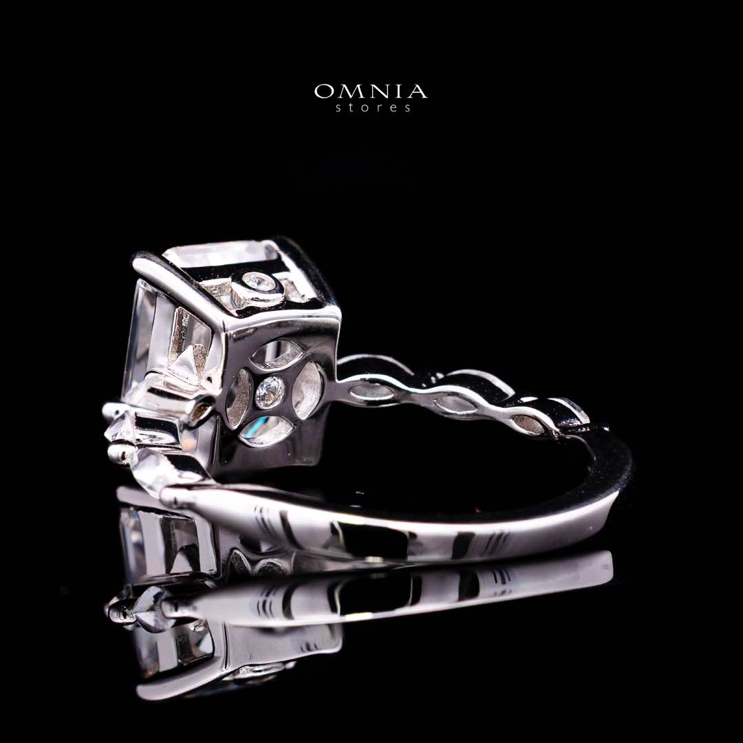 Omnia Azka White Silver Ring In 925 Silver High Quality Certified Lab Crafted Stones 7.8Ct - OMNIASTORES KSA