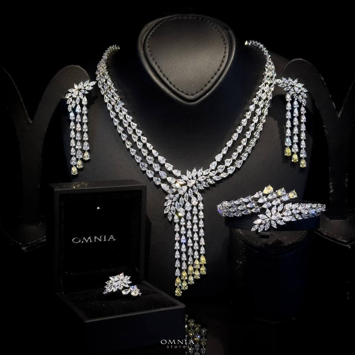 Omnia Rahaf Green Bridal Full Set Accessories in High Quality Zircon Stone in Rhodium Plated - OMNIASTORES UAE