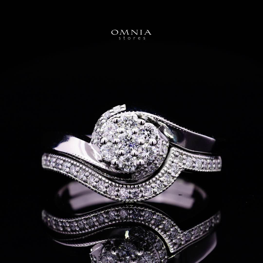 Omnia Sariya White Silver Ring 925 Silver in High Quality Lab Grown Stones
