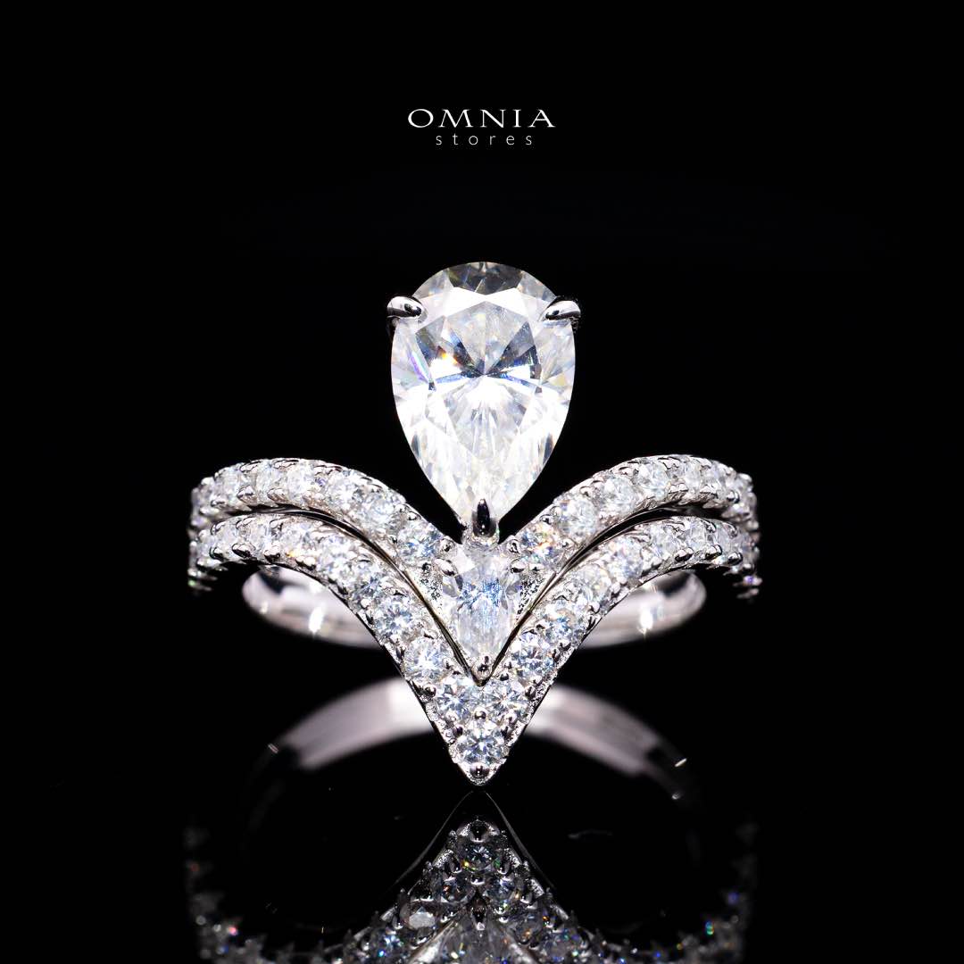 Katrin Pear-Cut Moissanite Ring 6x9mm (1.5CT) in 925 Sterling Silver - OMNIASTORES KSA