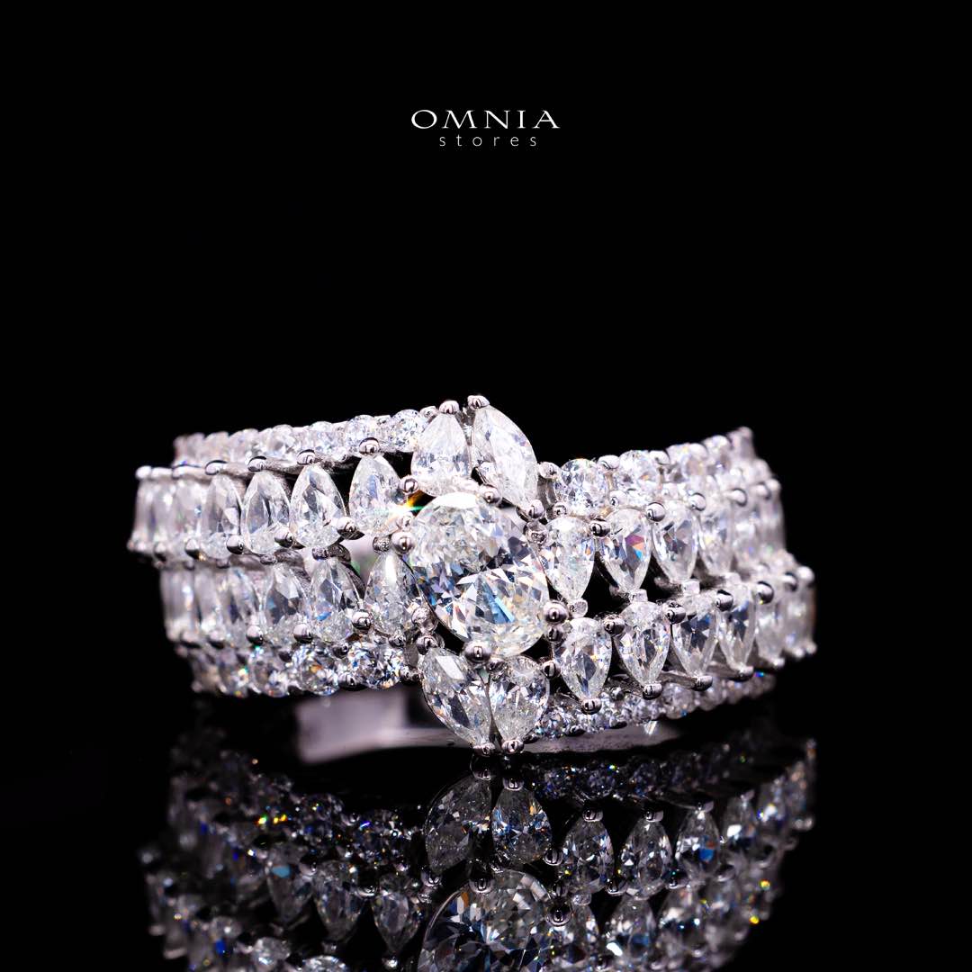Omnia Rasha White Ring With High Quality Simulated Diamonds In 925 Silver - OMNIASTORES KSA