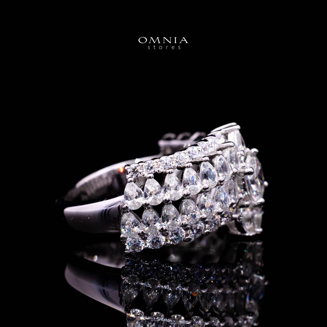 Omnia Rasha White Ring With High Quality Simulated Diamonds In 925 Silver - OMNIASTORES KSA