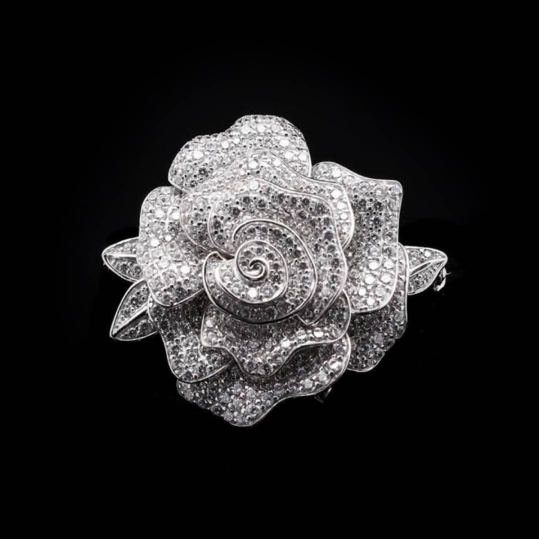 Silver Rose Brooch with High-Quality Simulated Diamonds in 925 Sterling Silver - OMNIASTORES UAE