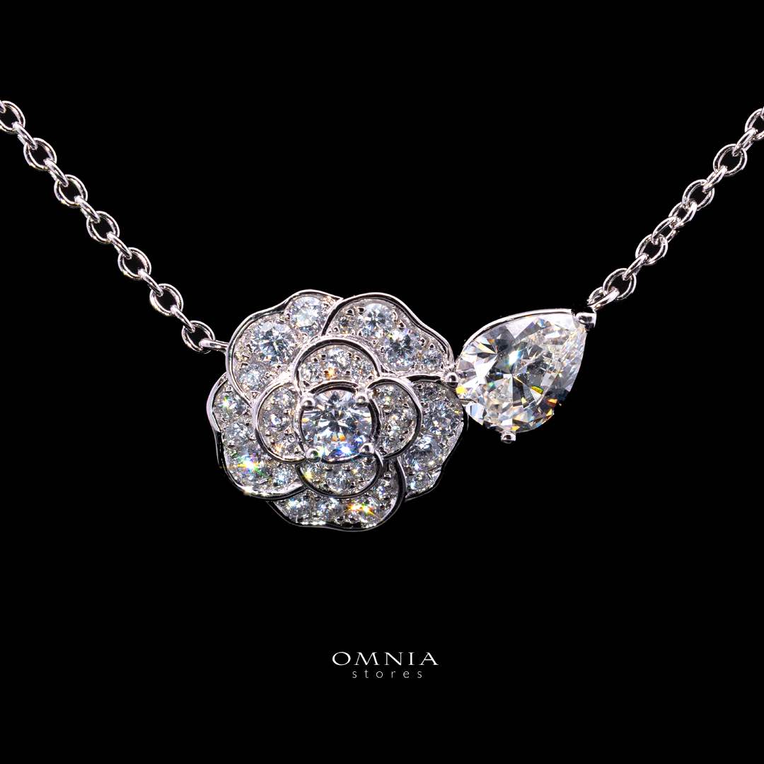 Omnia Aalyah White Floral Pendant Necklace With High Quality Certified Lab Crafted Stones In 925 Silver - OMNIASTORES KSA