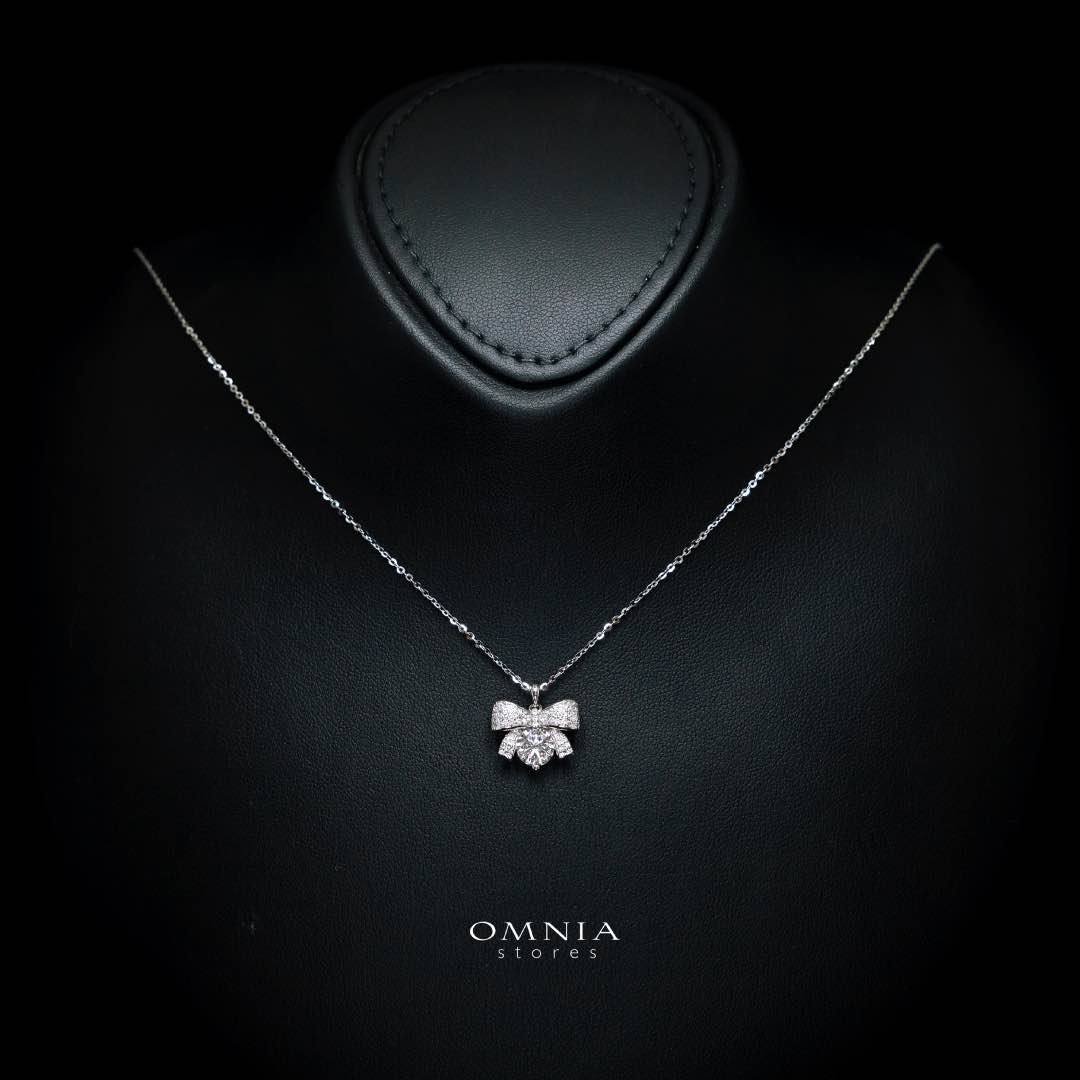 Omnia Asayel Silver Necklace in 925 Silver with High-Quality White Moissanite Stones - OMNIASTORES KSA