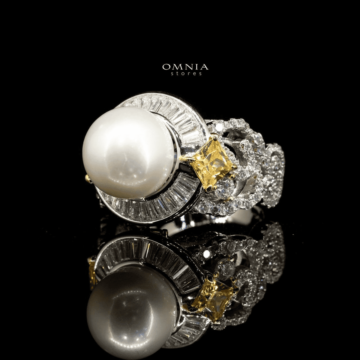 Omnia Roya Ring 92.5 Silver in High Quality Simulated Diamonds - OMNIASTORES UAE