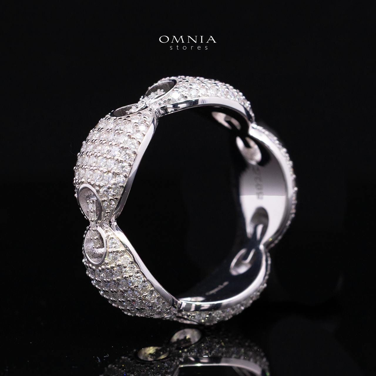 Naiya White Moissanite Stone Ring With GRA Certified High Quality in 925 Silver - OMNIASTORES KSA
