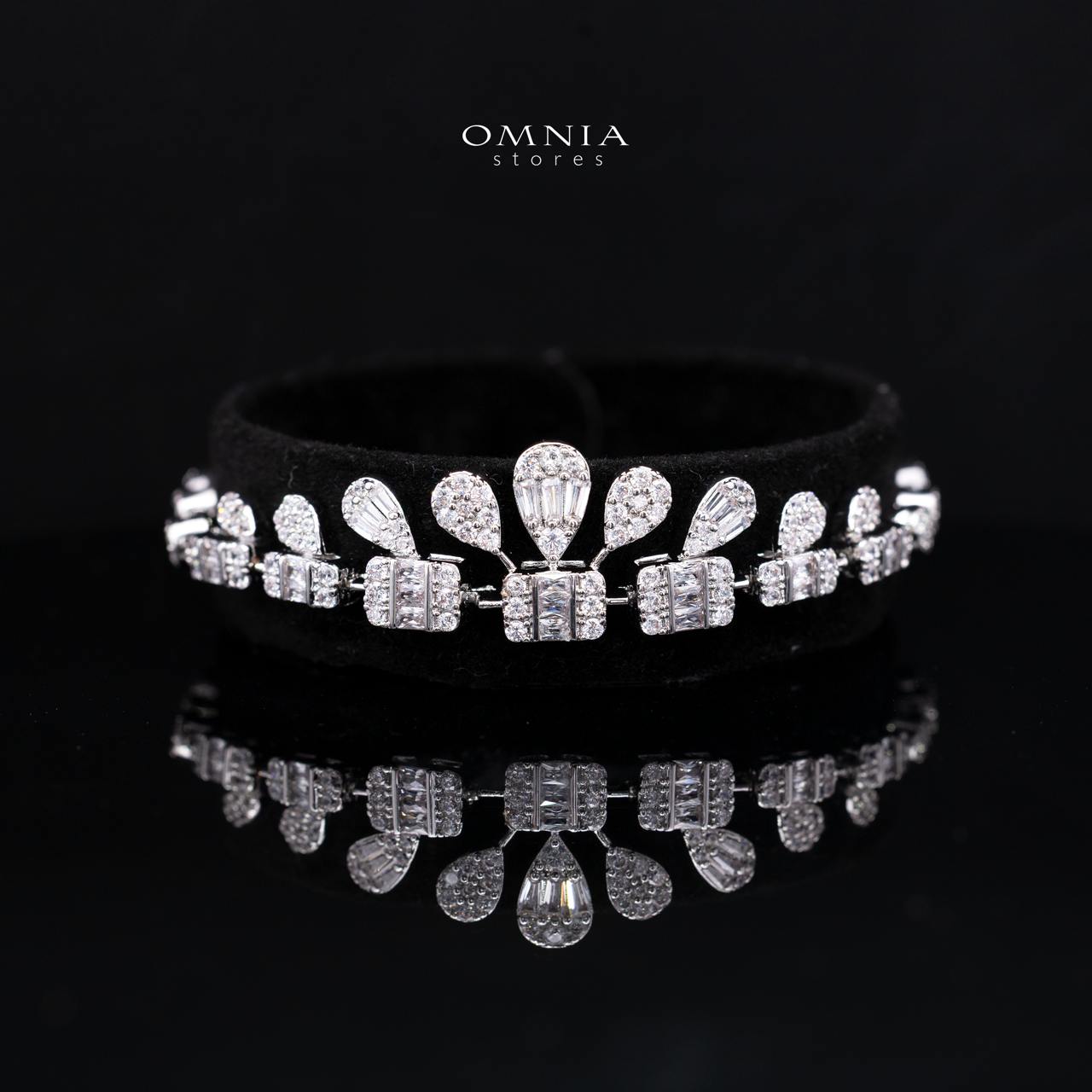 Zahida Elegant White Cascading Tassel Chandelier Bridal Full Set with Premium Zircon Stones, Rhodium-Plated Finish - OMNIASTORES KSA
