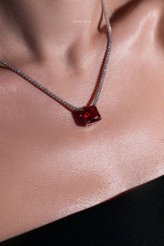 Omnia Bettina Red Necklace 925 Silver High Quality Simulated Diamonds