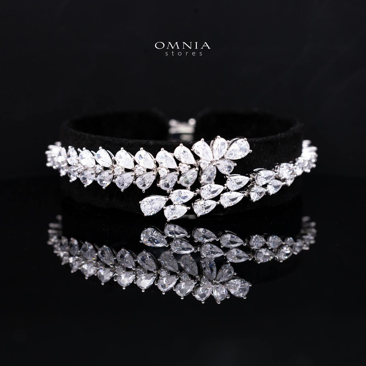 Daniyah Elegant White Floral Vine Tassel Bridal Full Set with Premium Zircon Stones, Rhodium-Plated Finish