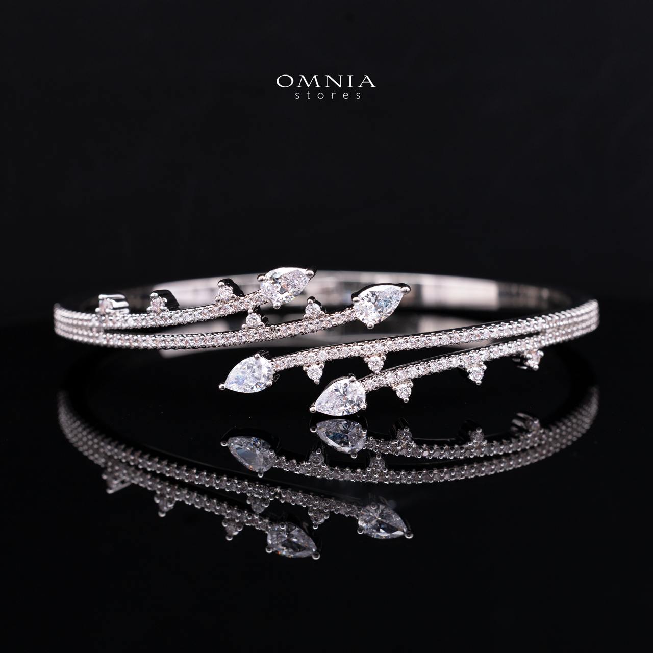 Yuliana Luxury White Bridal Full Set with High-Quality Premium Zircon Stones, Rhodium-Plated - OMNIASTORES KSA
