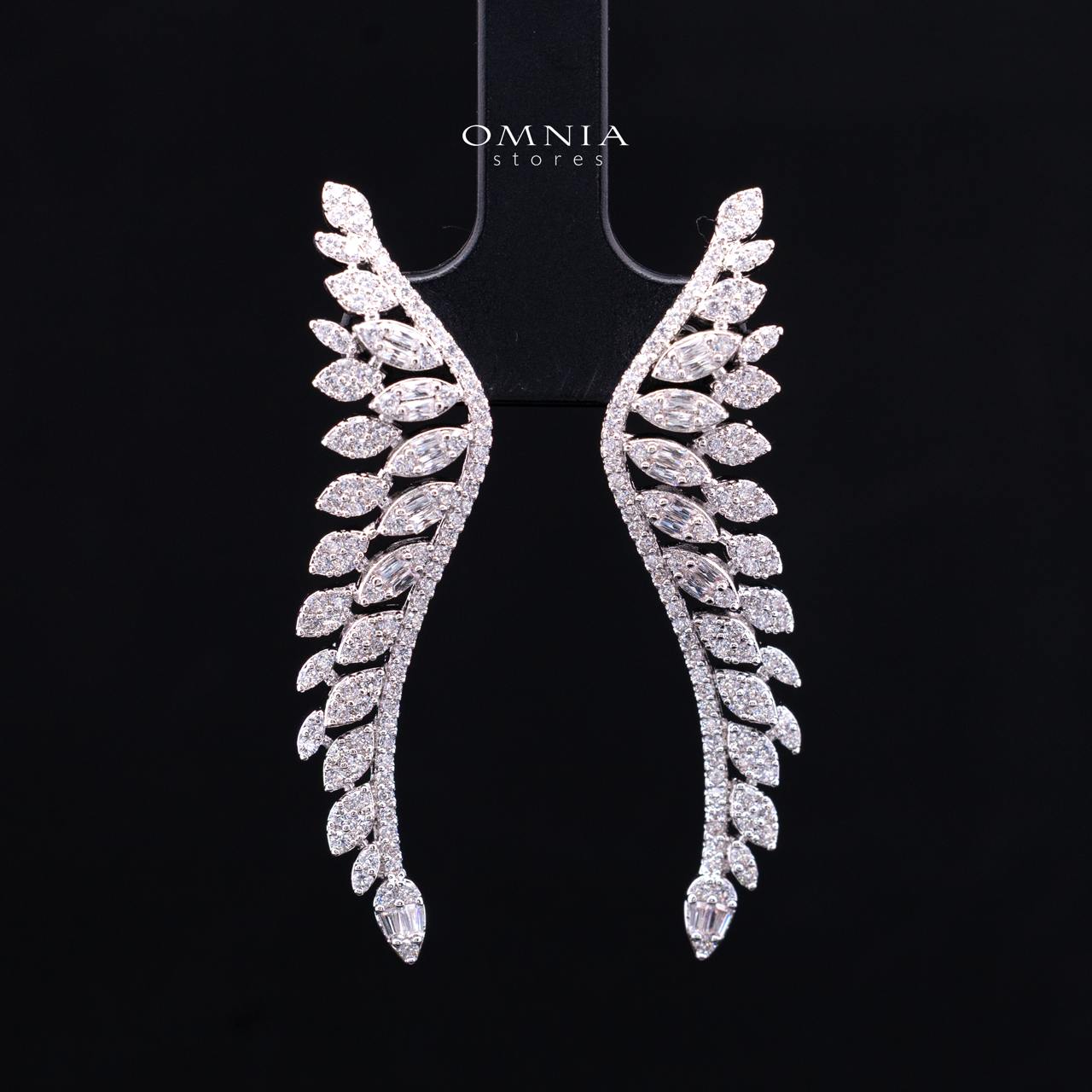 Amberly Luxury White Feather Leaf Design Bridal Full Set with High-Quality Premium Zircon Stones, Rhodium-Plated Finish - OMNIASTORES KSA