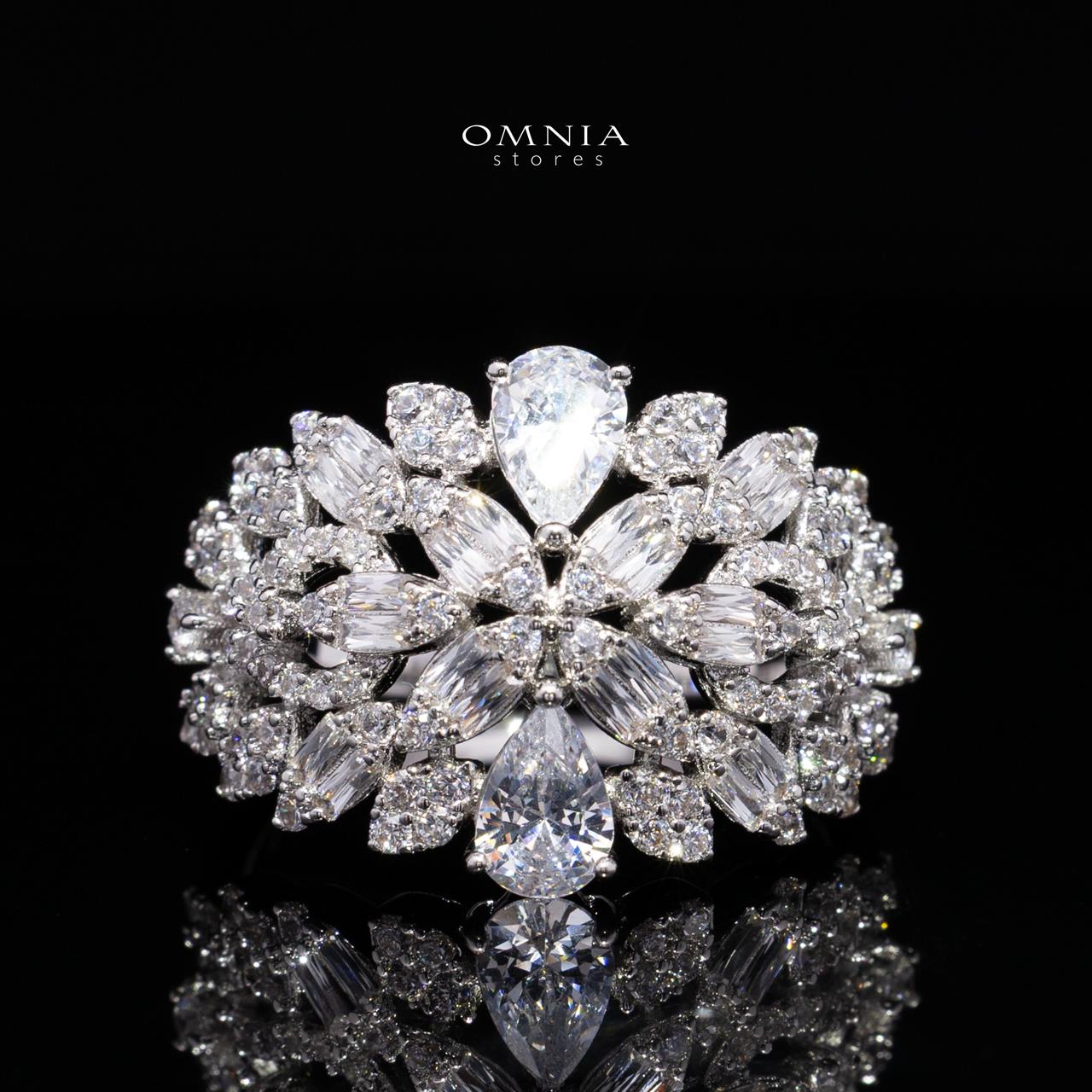 Cheryle White Bridal Full Set – Premium Rhodium Plated with High-Quality Zircon Stones(size 16 ring size 7 only available in ksa)