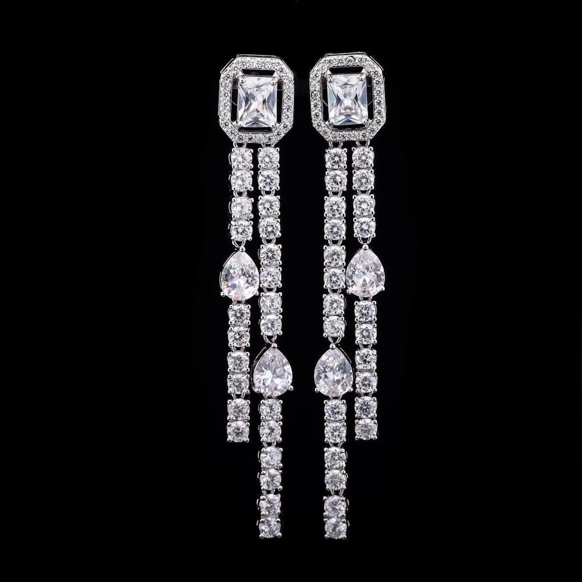 Omnia Layara White Long Chain Full Set with Triple-Layer Necklace in High-Quality Zircon Stone Rhodium Plated - OMNIASTORES KSA