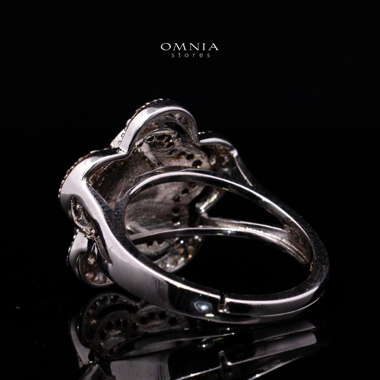 Lamisra Ring with High-Quality Premium Simulated Diamonds in 925 Sterling Silver