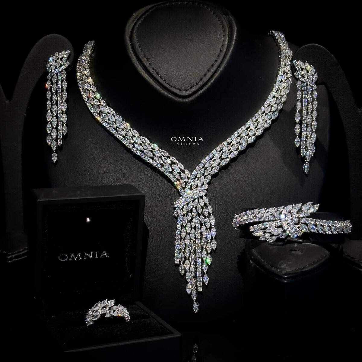 Omnia Fatma White Bridal Full Set in High Quality Zircon Stone in Rhodium Plated - OMNIASTORES UAE