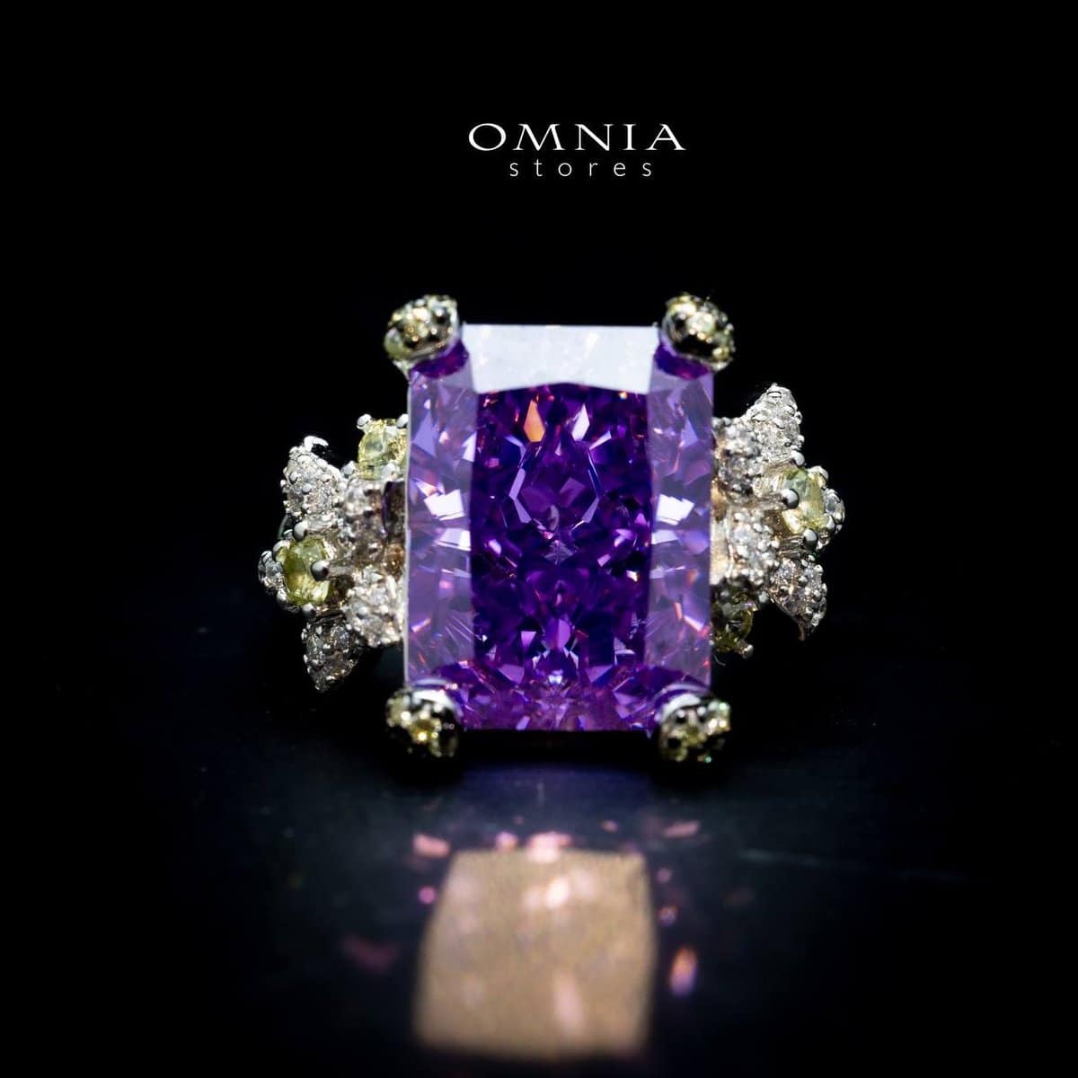 Omnia Riham Ring in 92.5 Silver High Quality Simulated Diamonds - OMNIASTORES UAE