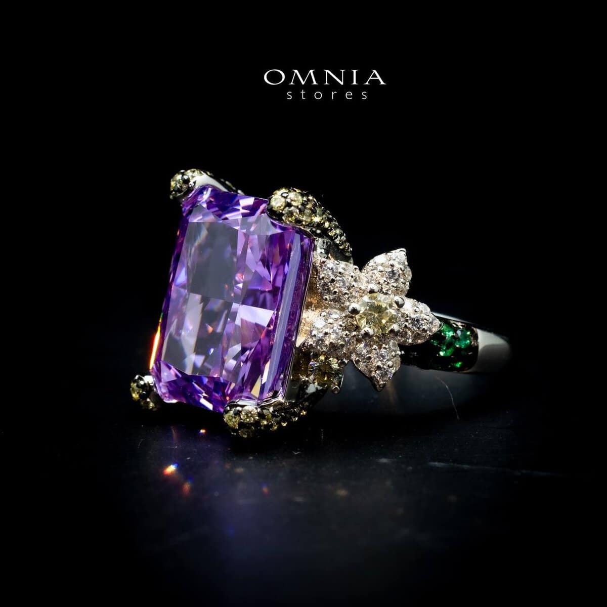 Omnia Riham Ring in 92.5 Silver High Quality Simulated Diamonds - OMNIASTORES UAE