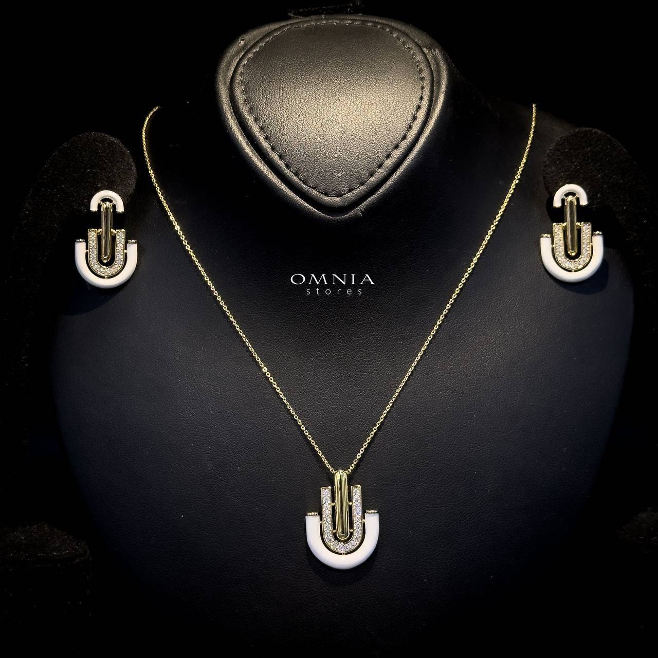 Omnia Andy White Set Accessories in High Quality Zircon Stone Rhodium Plated - OMNIASTORES UAE