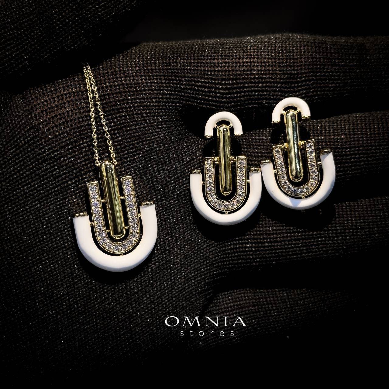Omnia Andy White Set Accessories in High Quality Zircon Stone Rhodium Plated - OMNIASTORES UAE