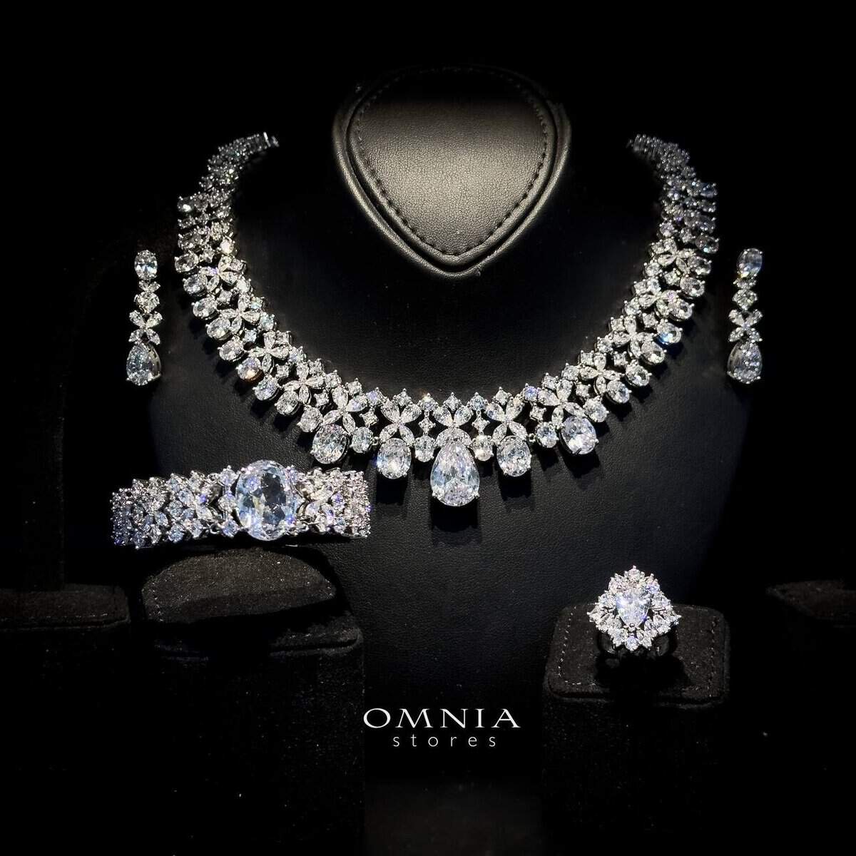 Omnia Suhana Royal Simulated Diamond White Full Set - OMNIASTORES UAE