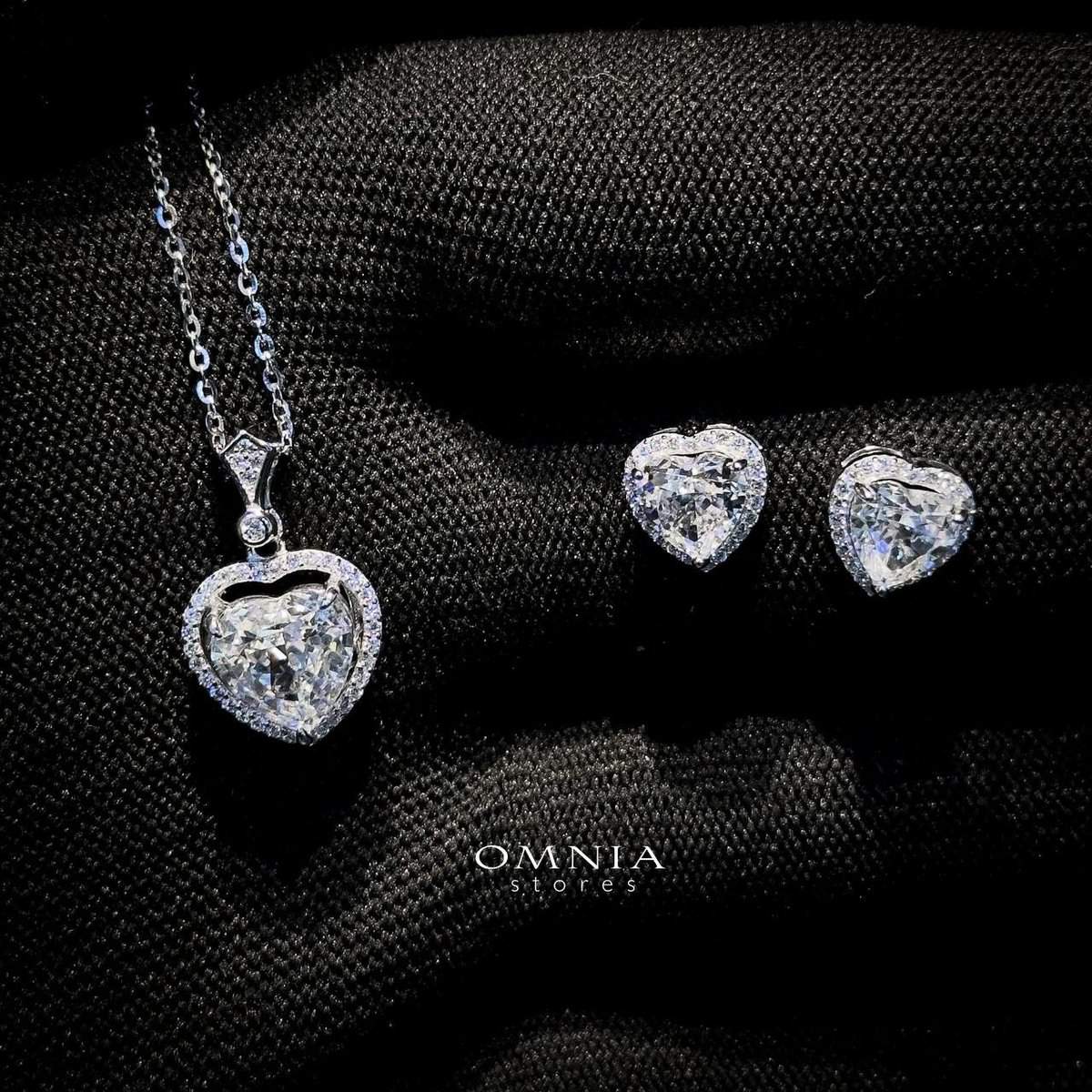 Omnia Faria White Iced Cut Heart Necklace and Earrings Set in 92.5 Silver - OMNIASTORES UAE