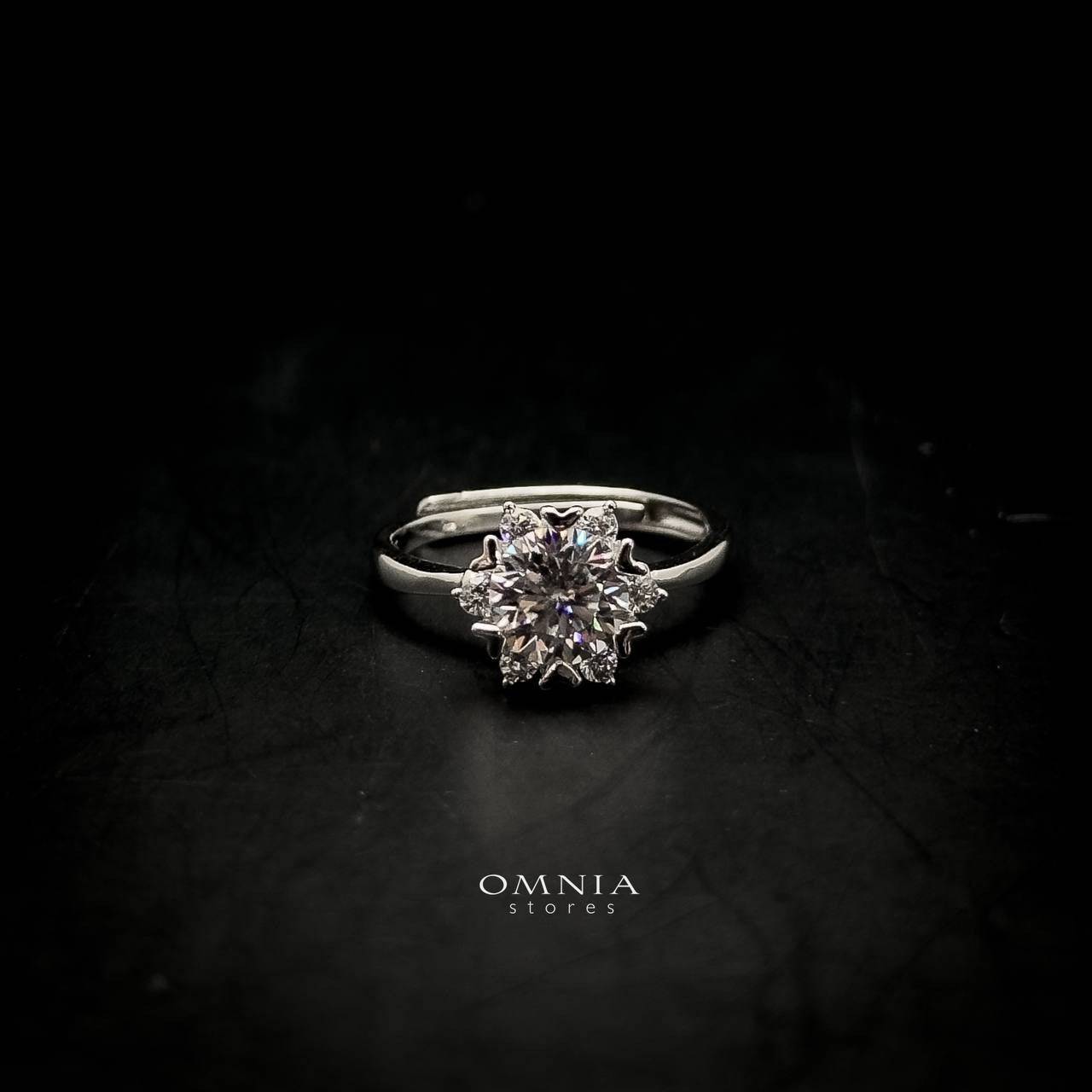 Omnia Silver Star Flower Ring in 92.5 Silver with High Quality Iced Cut Stone - OMNIASTORES UAE