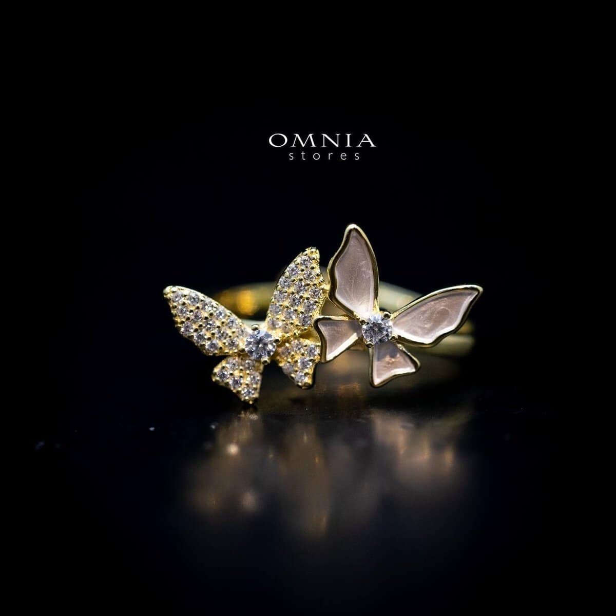 Omnia Amal Butterfly Ring with High Quality Iced Cut Stone in 925 Silver - OMNIASTORES UAE