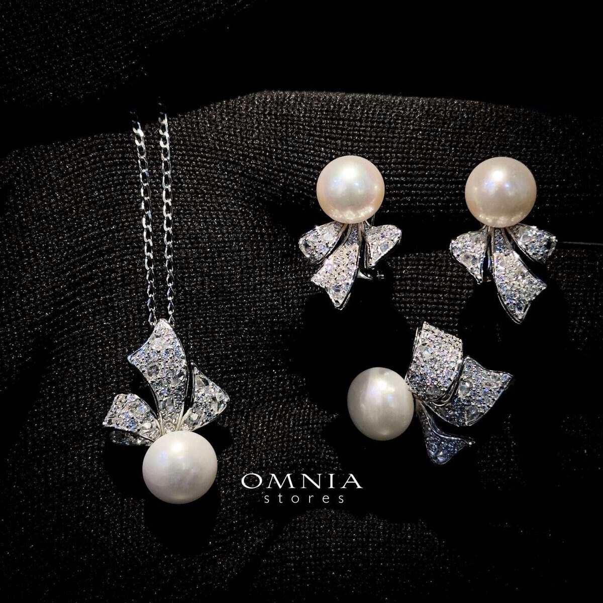 Omnia Grace Pearl Set in 92.5 Silver with High Quality Simulated Diamonds - OMNIASTORES KSA