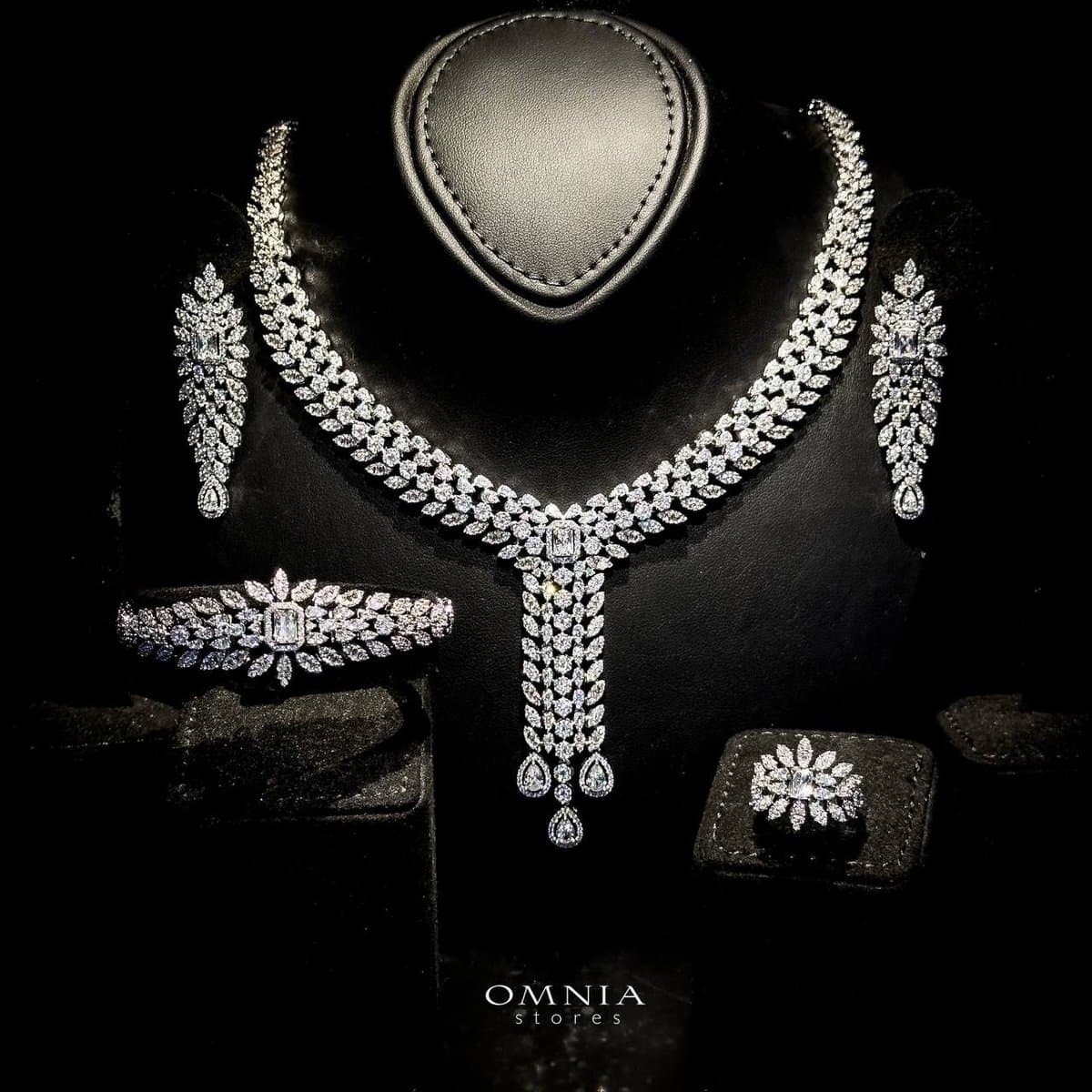 Omnia Eliana White - OMNIASTORES UAE